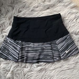 Tennis Skirt/skort by NIKE sm black